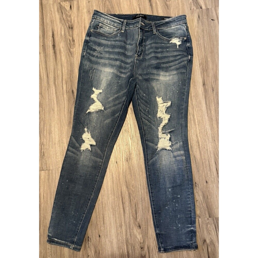 Judy Blue Jeans Skinny Fit Distressed Size 15/32 stretch